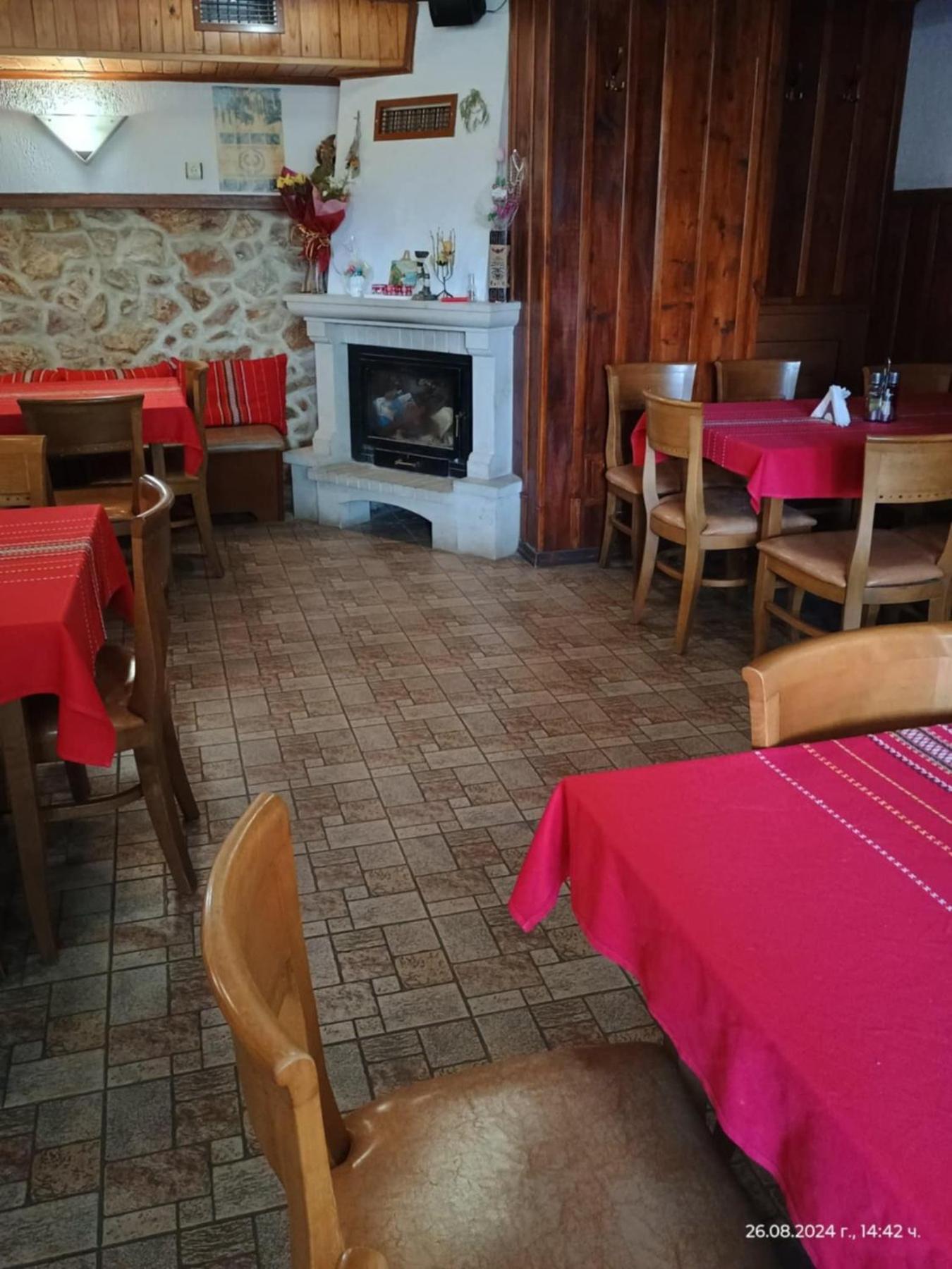 Къща За Гости Билдникс Malko Turnovo Bagian luar foto